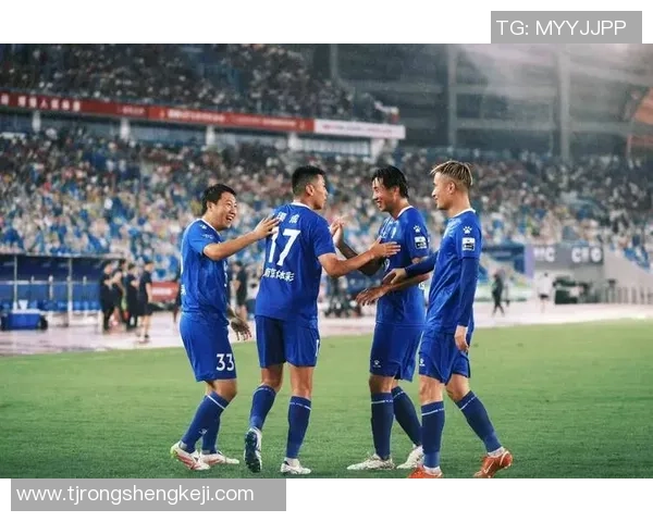 南京足球队逆袭全国锦标赛的辉煌历程与背后故事揭秘 南京足球队逆袭全国锦标赛的辉煌历程与背后故事揭秘