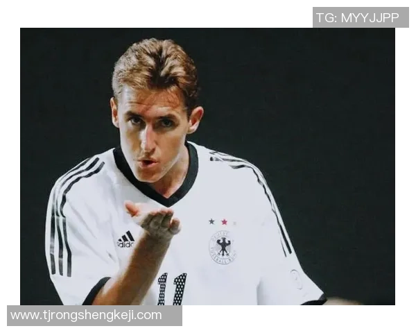 历史最强日本足球明星的传奇之路与辉煌成就探讨